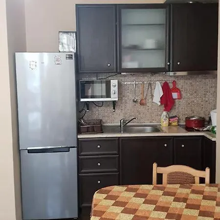Daire 2 Staen V Zatvoren Komples S Basein Varna
